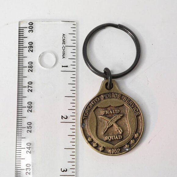 Vintage Toronto Police Services Fraud Squad Brass Metal Keychain Keyring Crime - Picture 2 of 3